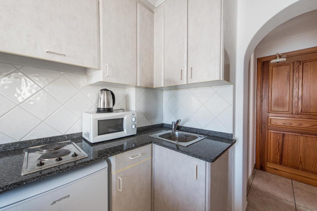 Apartamentos Es Cane Ес-Кана Екстер'єр фото