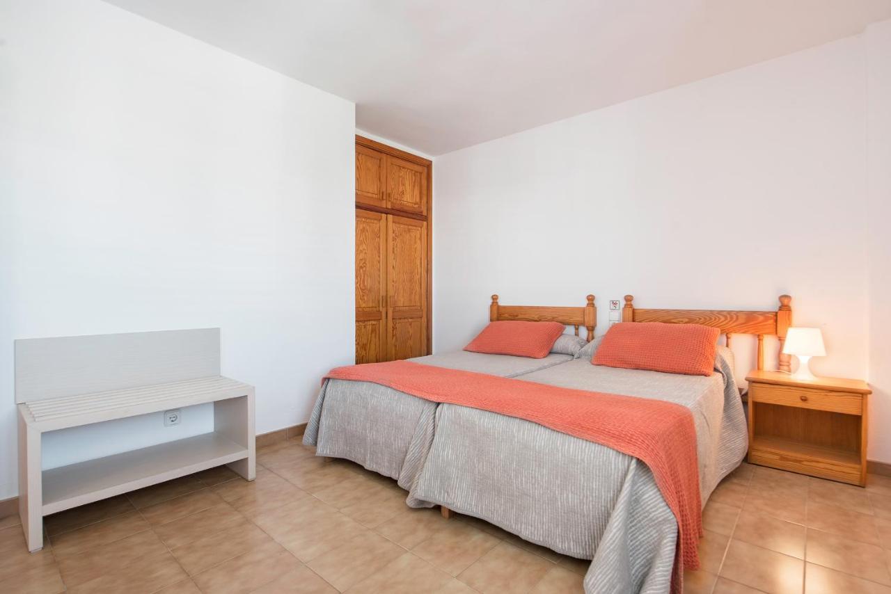 Apartamentos Es Cane Ес-Кана Екстер'єр фото