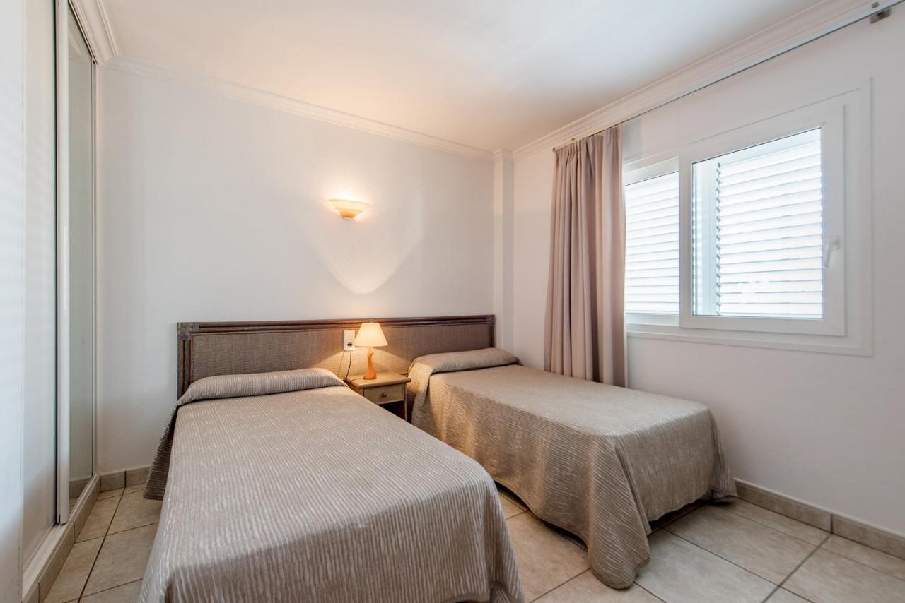 Apartamentos Es Cane Ес-Кана Екстер'єр фото